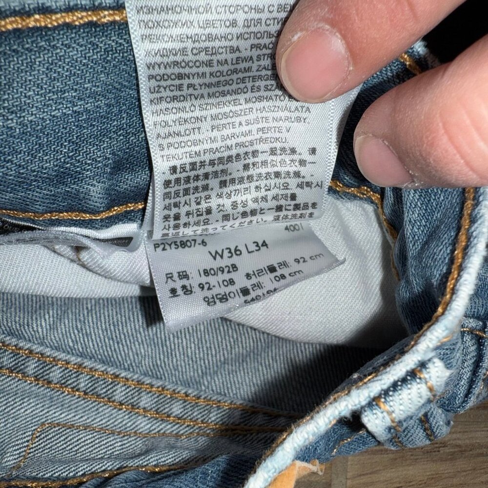 Levi’s 559 Relaxed Straight Fit Jeans - Picture 2 of 4